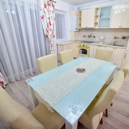 City Residence Sibiu Apartment *